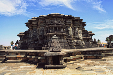 Images of Belur and Halebidu Temples